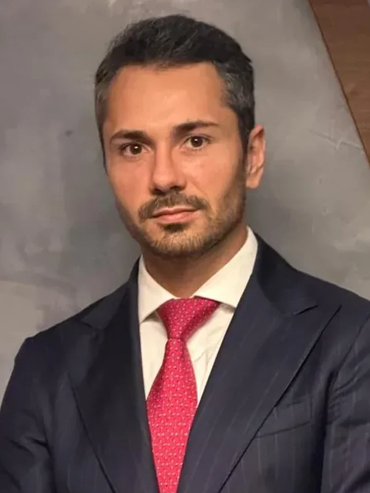 Marco Antônio Busnardo Mildemberg, Sócio administrador · OAB/SC 41.495